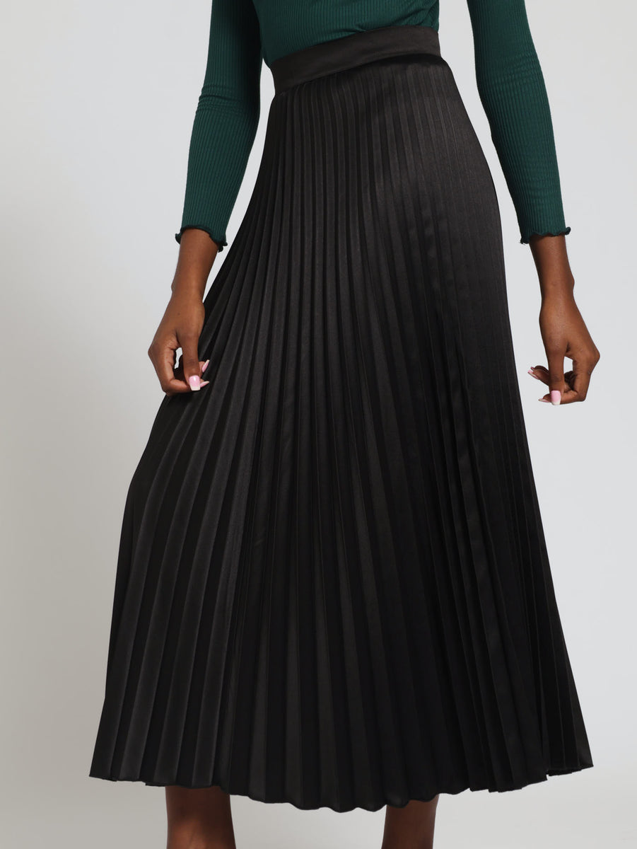 Pleated Black Skirt LEGiT