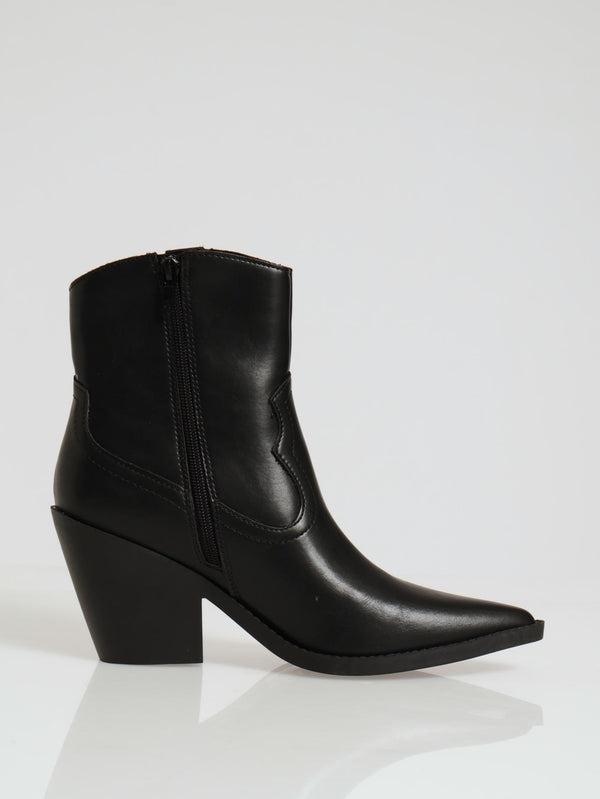 Heeled Ankle Pointy Western Boot - Black – LEGiT