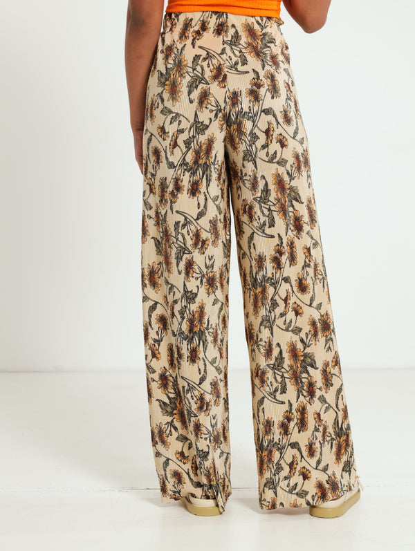 Bodre Floral Pants – LEGiT