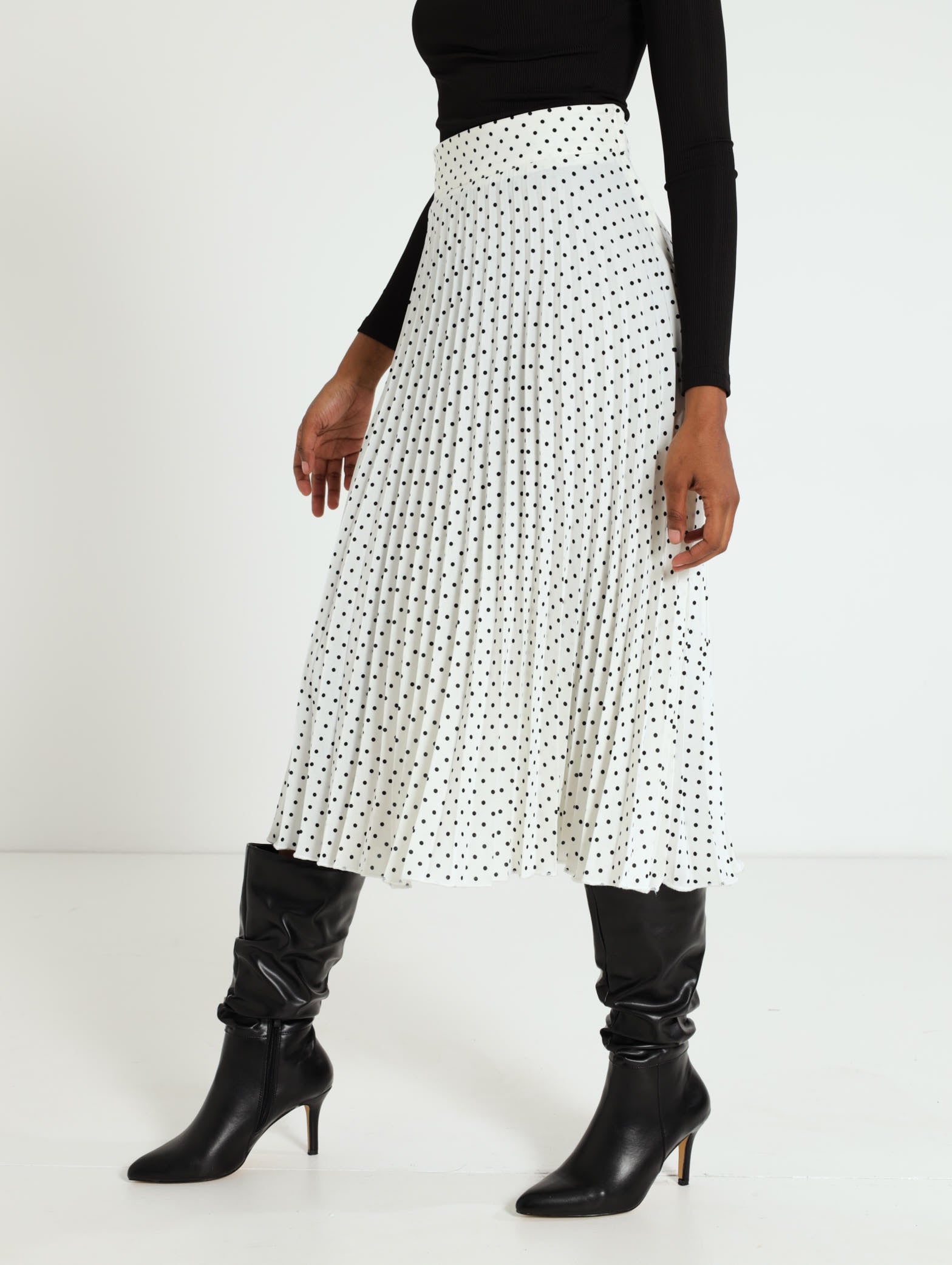 Spot Pleated Skirt – LEGiT